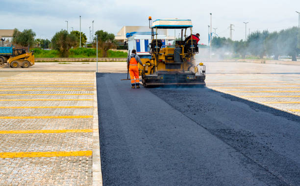Best Brick Driveway Pavers  in Montezuma, IA